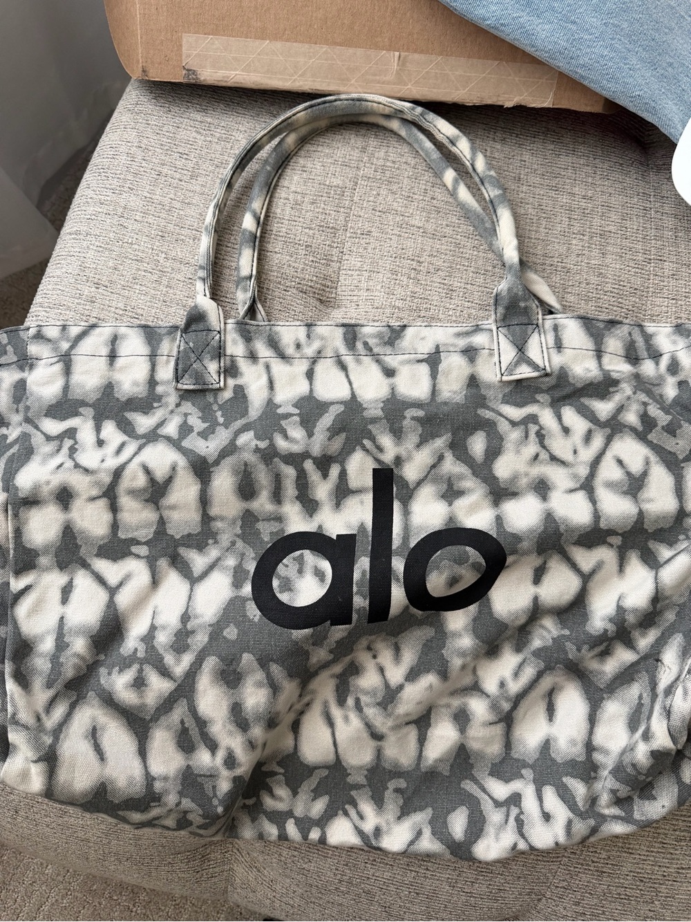 ALO Yoga Gray & White Tie-Dye Canvas Tote